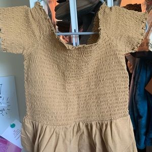 Off the shoulder American Eagle crop